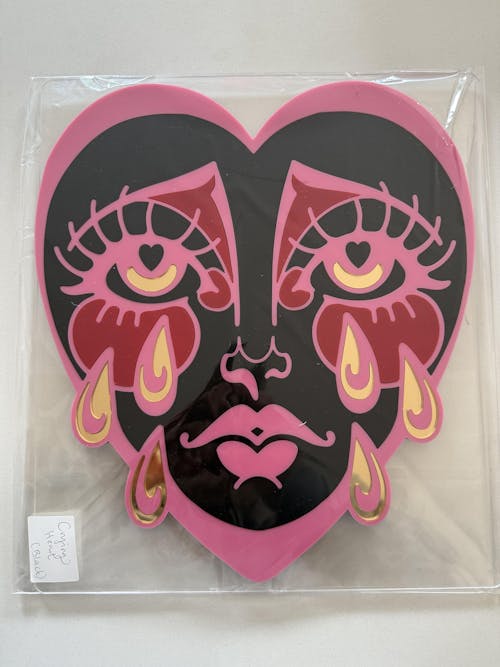 Crying Heart Wall Hanging (Black)