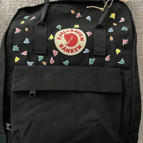 Fjallraven Kanken Backpack with Embroidered Heartstopper Leaves - Personalized Embroidered Backpack - Custom Bag for Women