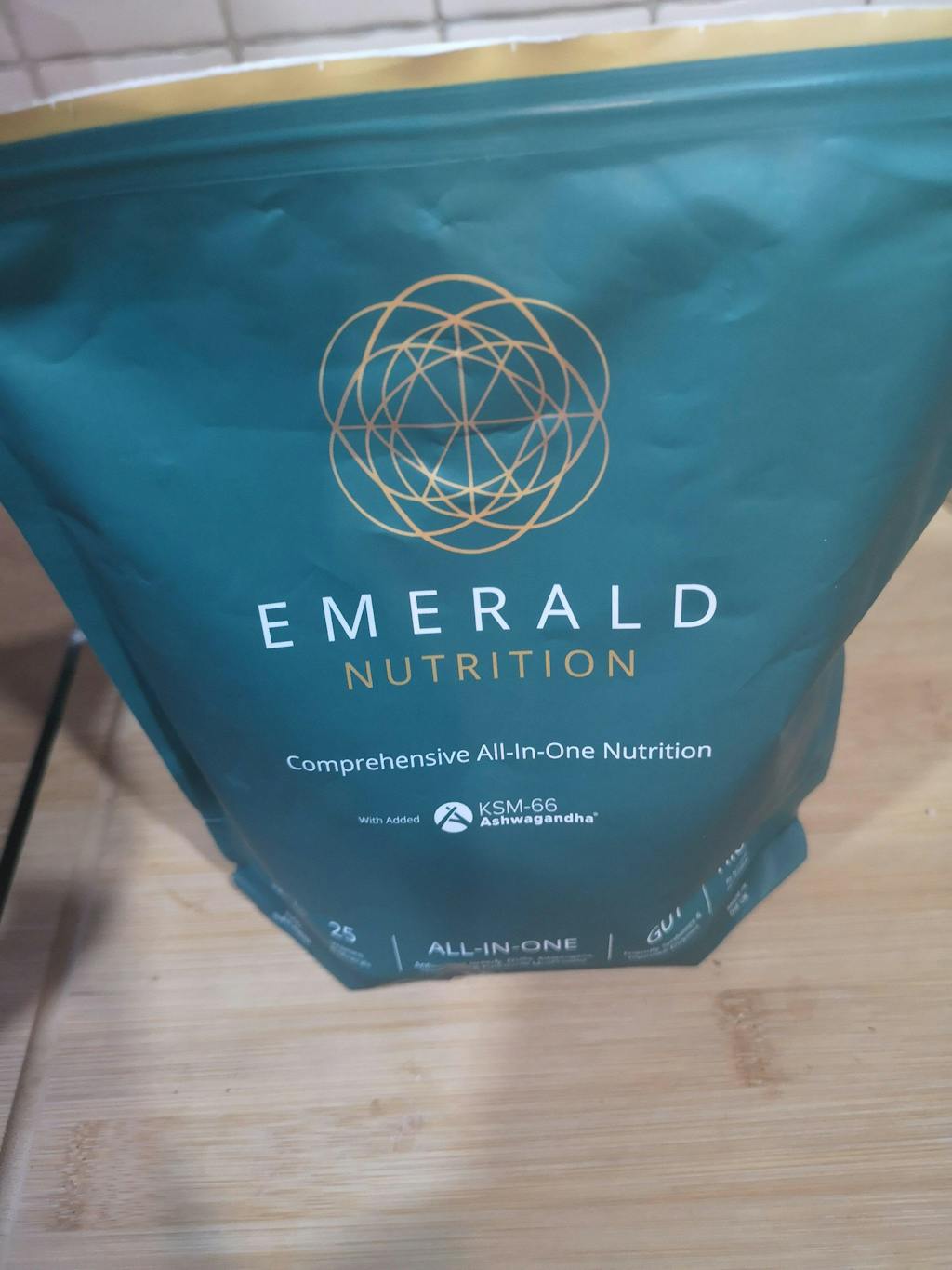 SUPERGREENS | Emerald Nutrition
