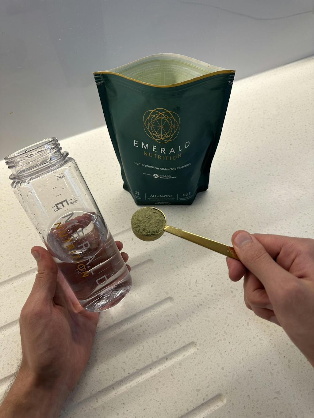 Emerald Nutrition® Shaker Bottle (FREE - Subscription)