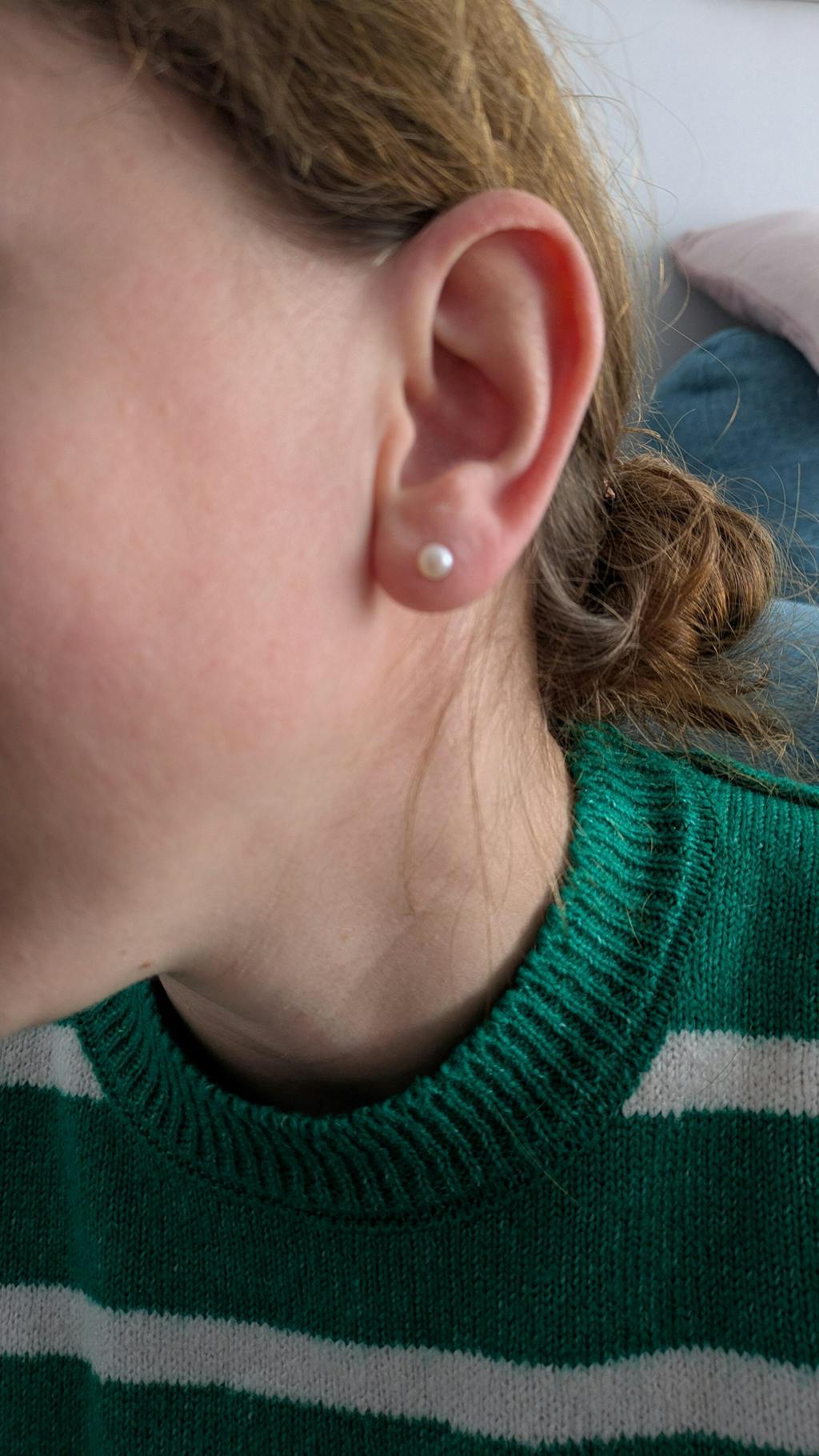 Mimi Medium (7 mm) Pearl Stud Earrings