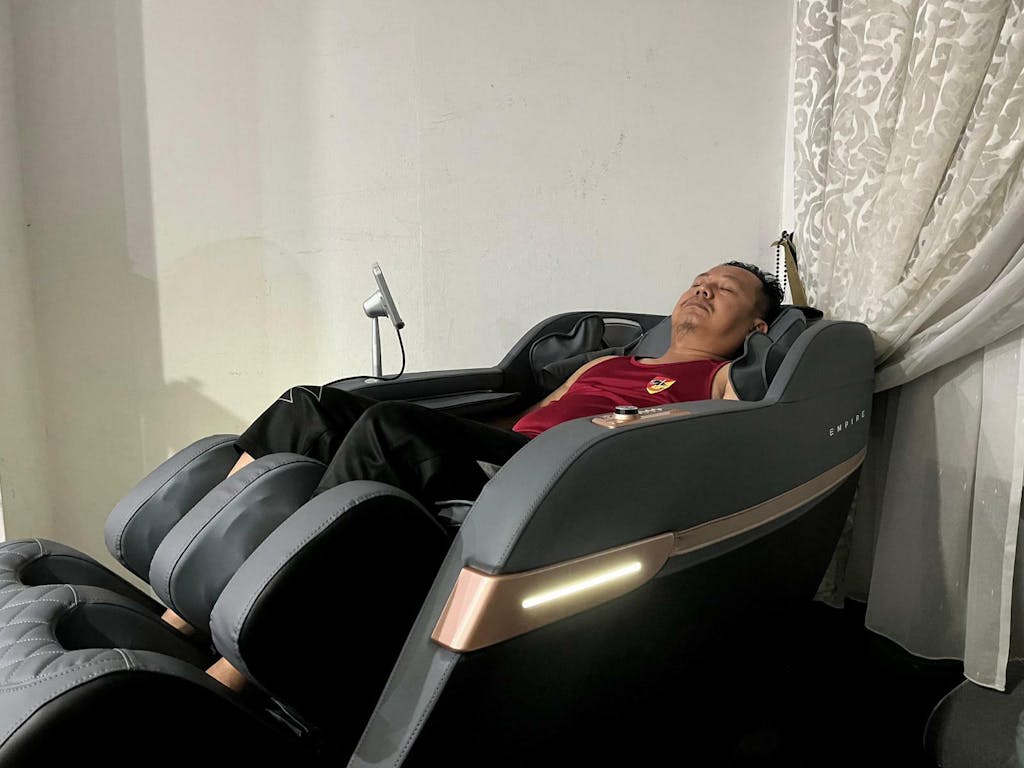 EMPIRE PRO SE Massage Chair EMPIRE Massage Chair