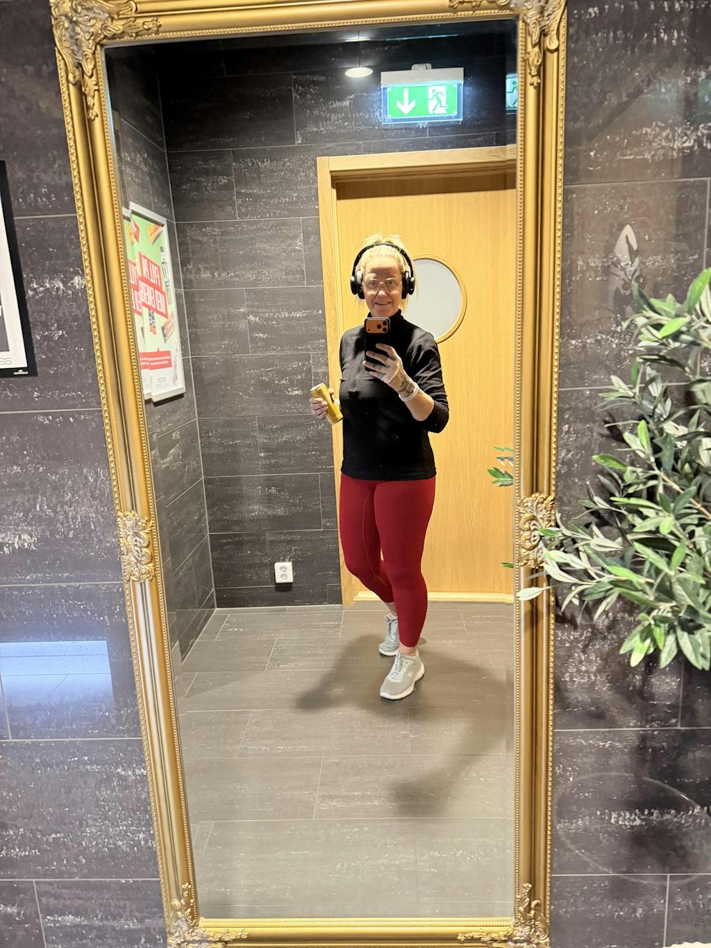 Essential Ultra Thin Set Deep Red