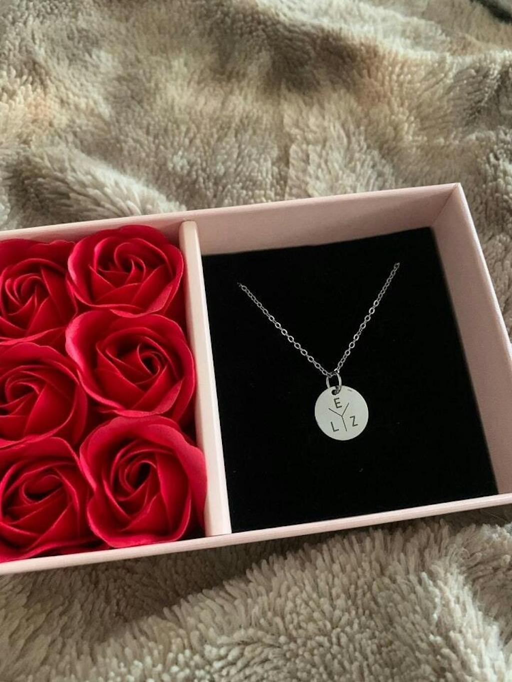 Kette mit Anfangsbuchstaben