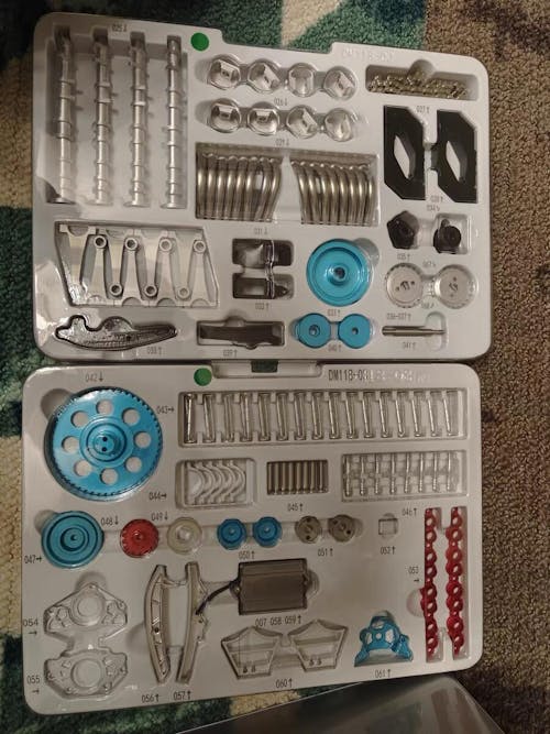 TECHING 1:3 Full Metal V8 Car Engine Model Kit - DIY Mechanical Assembly Educational Toy with 500+ Pcs - Build Your Own Engine