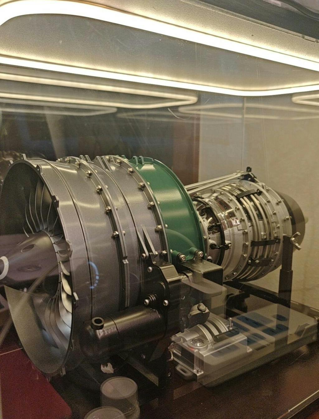 TECHING 1/10 1000+Pcs DIY Full Metal Electric Twin-Spool Turbofan Aircraft Jet Engine Model Kit - Build Your Own Working Engine