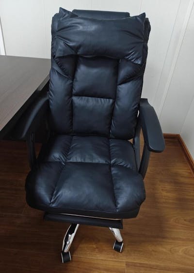 椅子・チェア | オフィス 人間工学 高級感