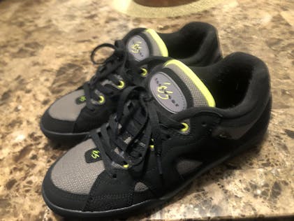 One Nine black/lime skate shoes éS skateboarding