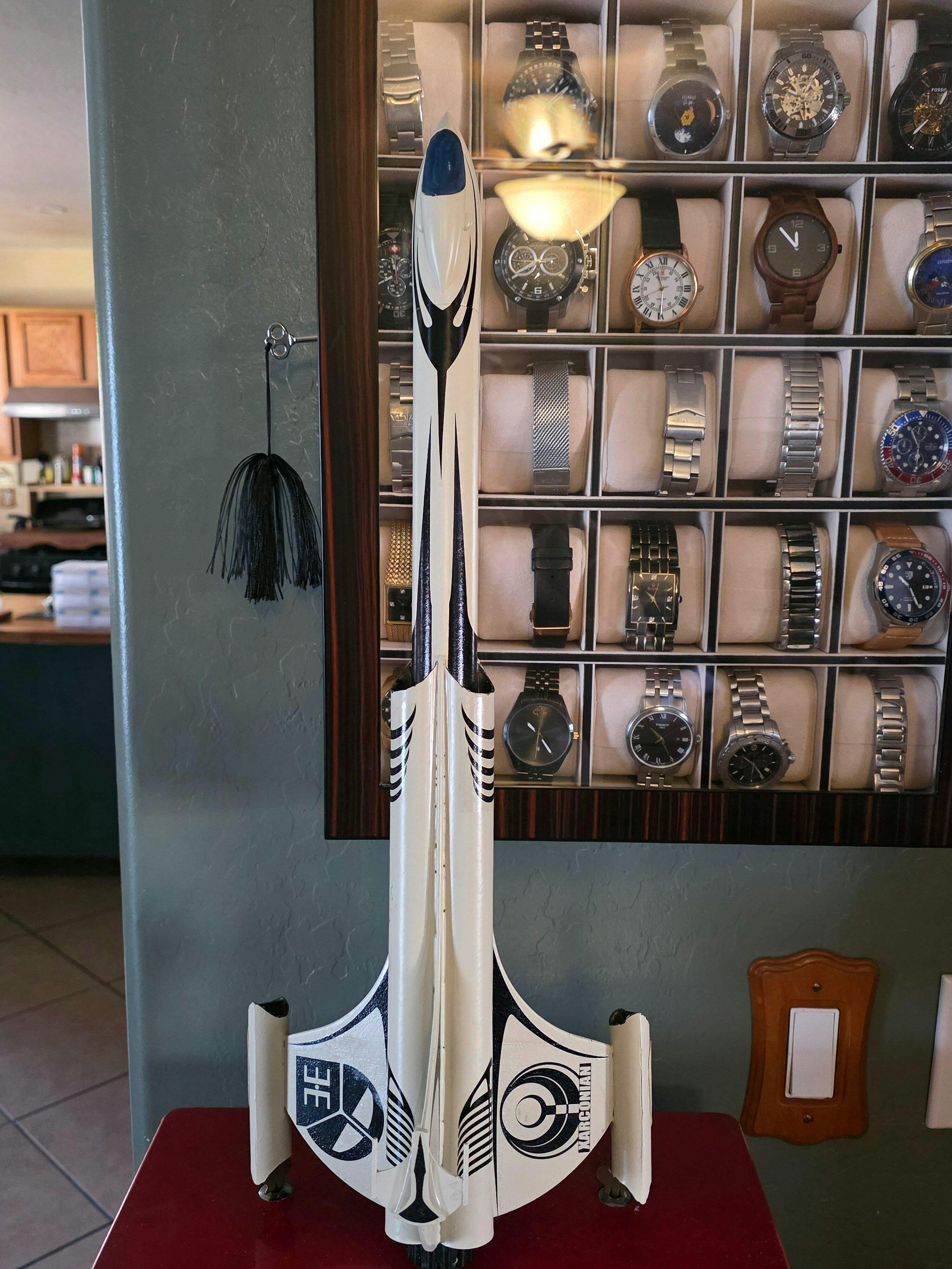 Xarconian Cruiser™ | Expert Model Rocket Kit | Estes Rockets