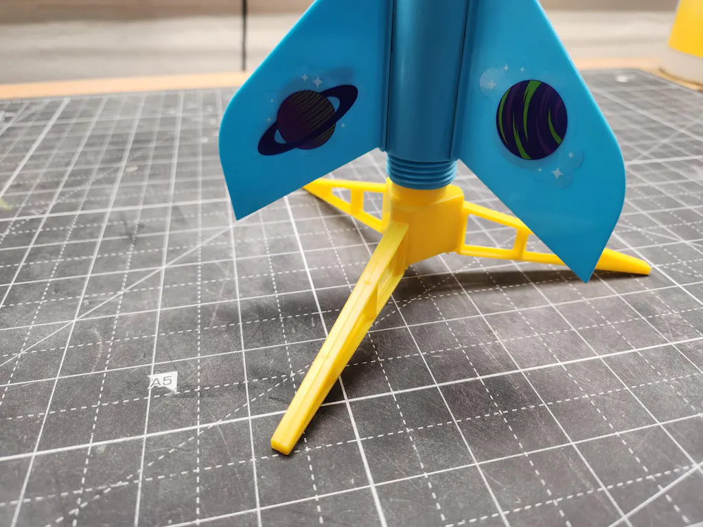 Model Rocket Display Stand (standard engine size)