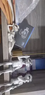 Alien Resin Statue Figurine