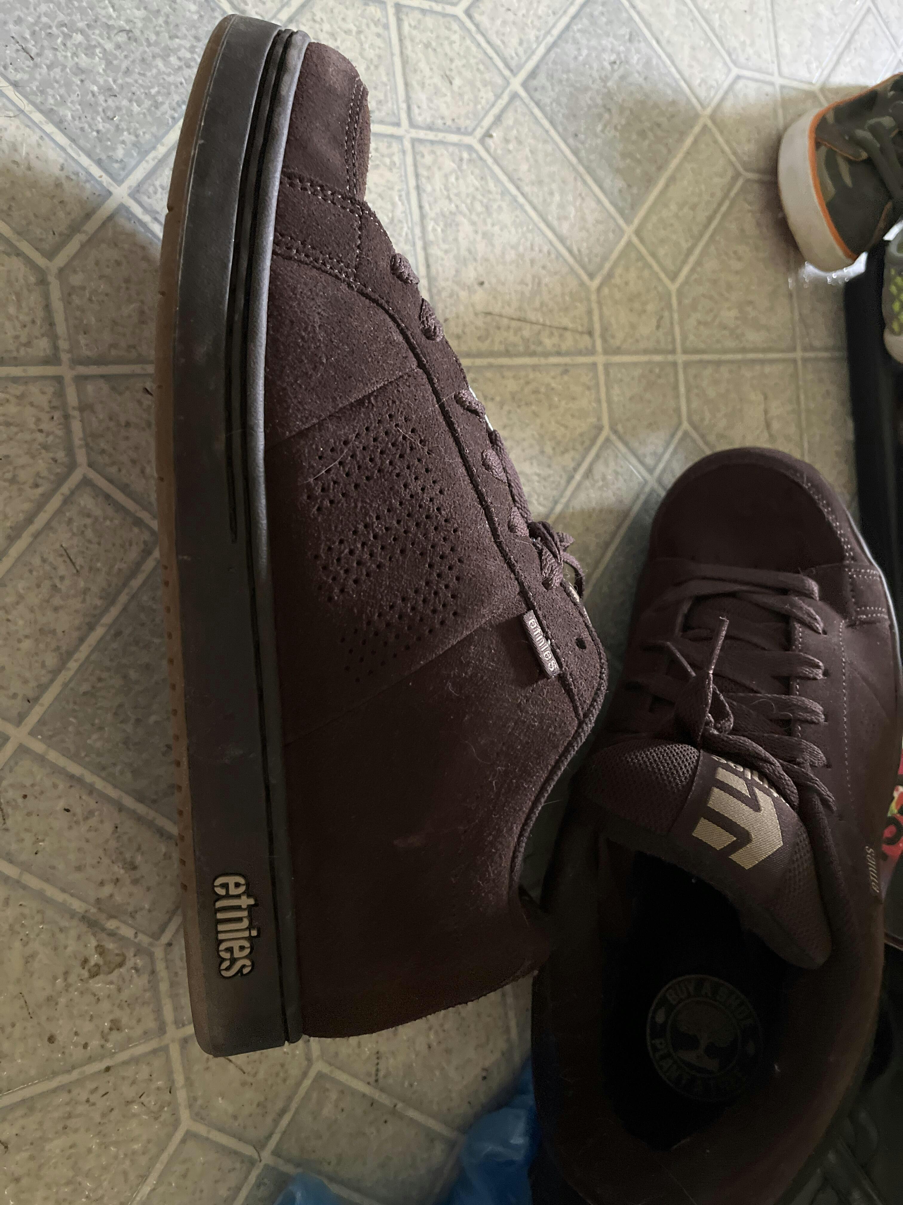 Kingpin black/white/gum - skate shoes | etnies Official