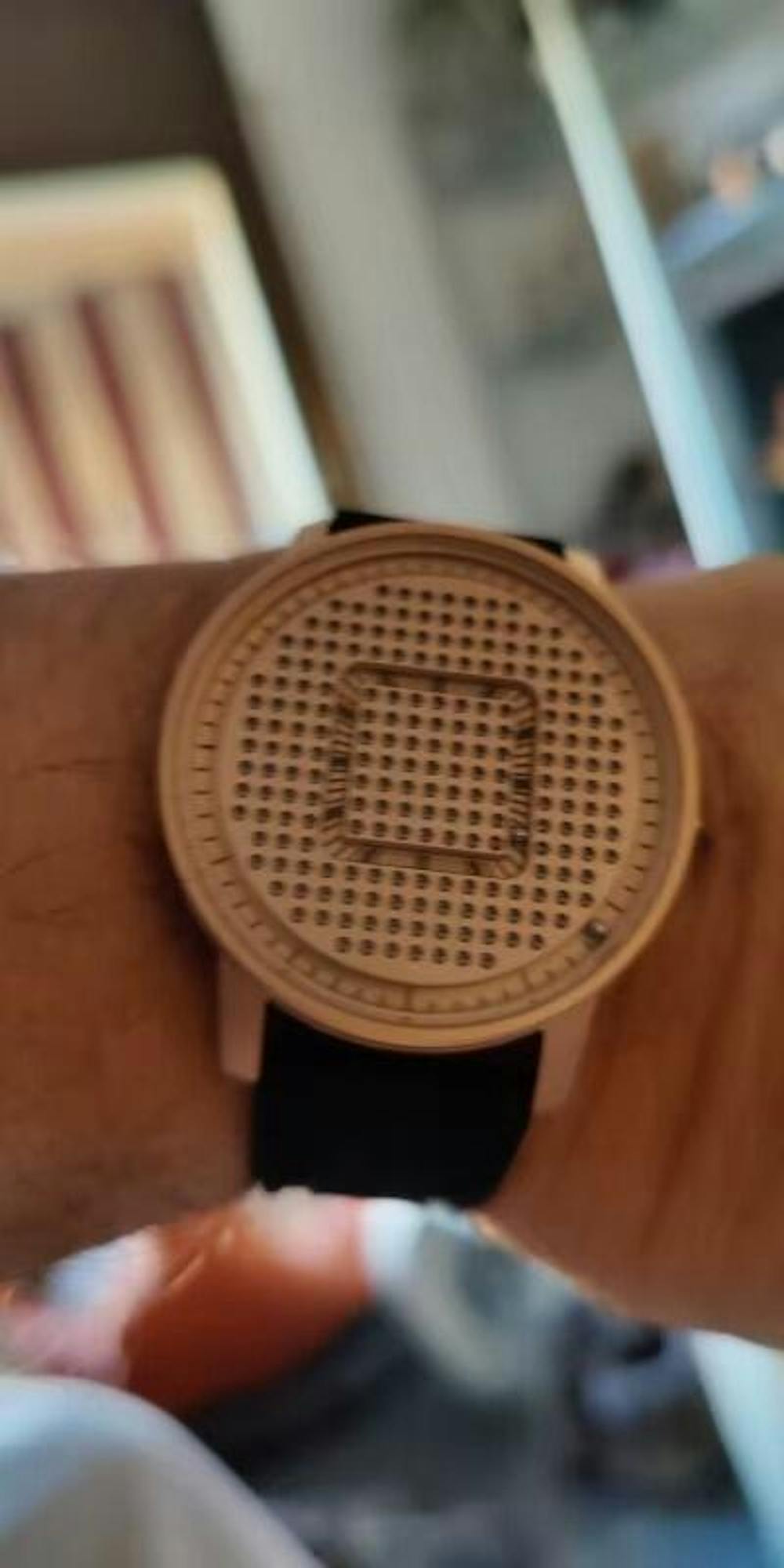 EUTOUR Gravity Magnetic Ball Tracking Single Hand Watch U061 Series