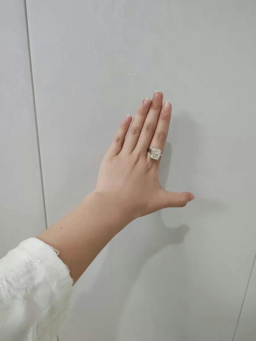 Everyday Poise 4Ct Oval Cut Simulated Diamond Engagement Ring in Yellow Gold Plated Silver