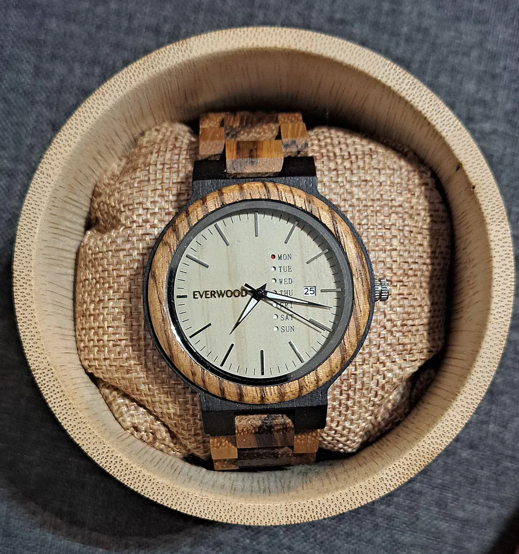 EverWood™  - Sand Quartz naptáros 45.5mm