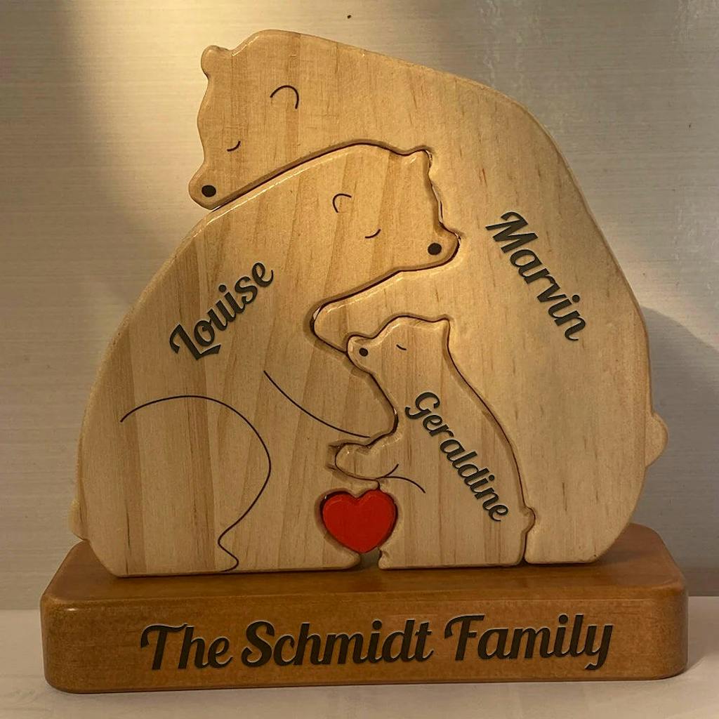 Lovely Bear Family Hugging - Wooden Bears Family Pet Carvings