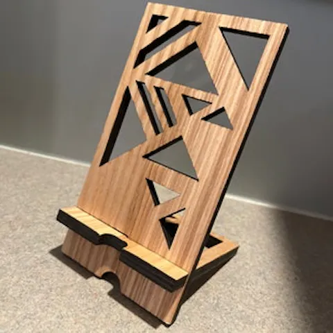 Kundenfoto: Smartphone wooden stand