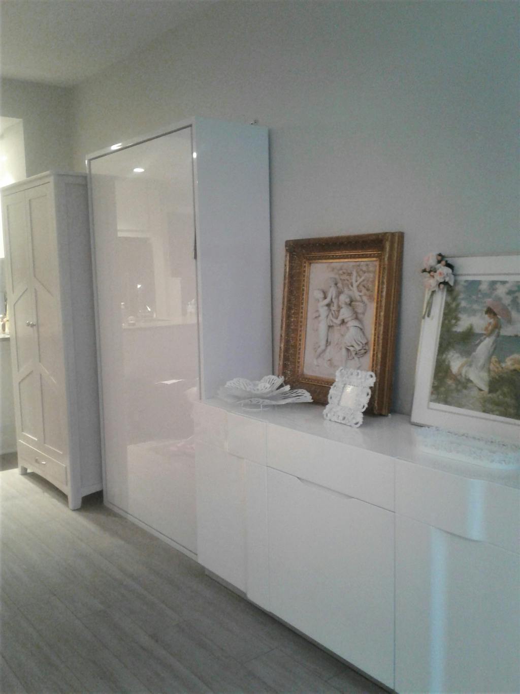 Hover Twin Vertical Murphy Bed Expand Furniture Folding Tables