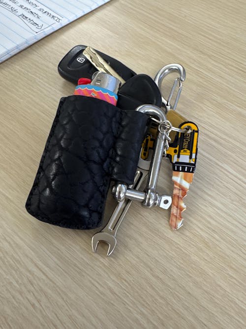 "Shackle" Bison Leather Lighter Holder