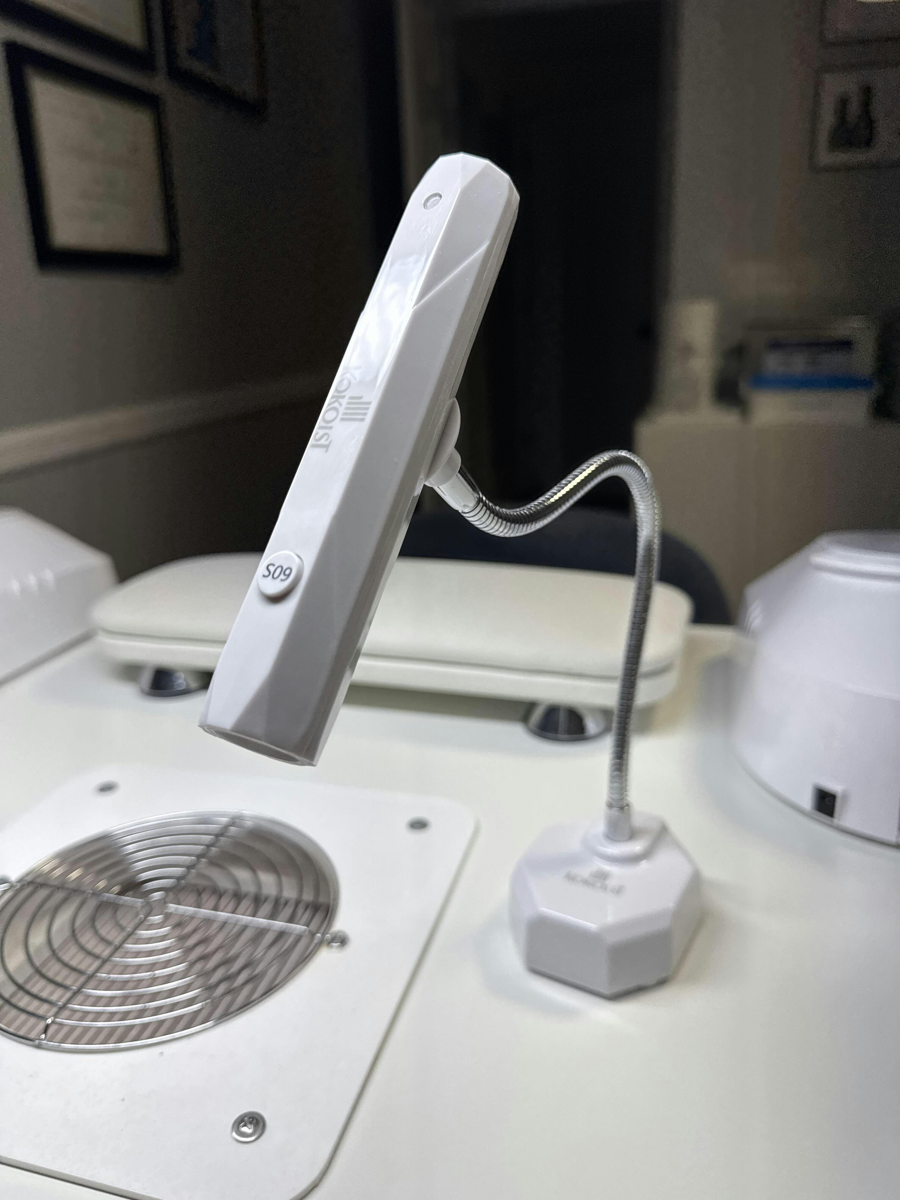 Kokoist Stick Light & Adjustable Holder LED&UV Lamp – F.O.X Nails USA