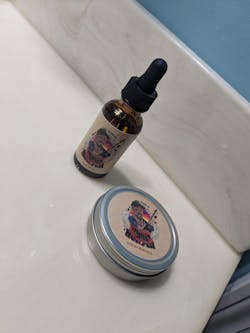 The Shark Hunter - Beard Oil - Succulent Island Pineapple, Toasted Coconut Husk, Pinewood Essence