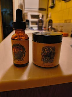 The Grower - Beard Oil - Crisp Apples, Fresh Pear, Warm Oud, Aged Amber