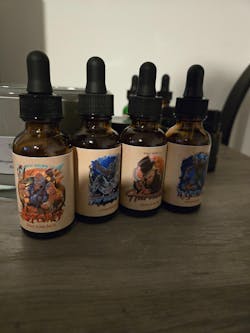 The Hatchet - Beard Oil - Mountain Resin, Dried Fir Needles, Smoldering Embers