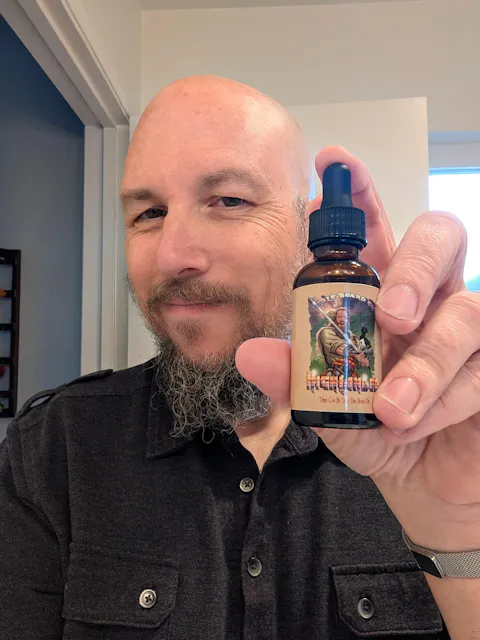 The Highlander - Beard Oil - Smoked Firewood, Robust Scotch, and Nostalgic Mahogany