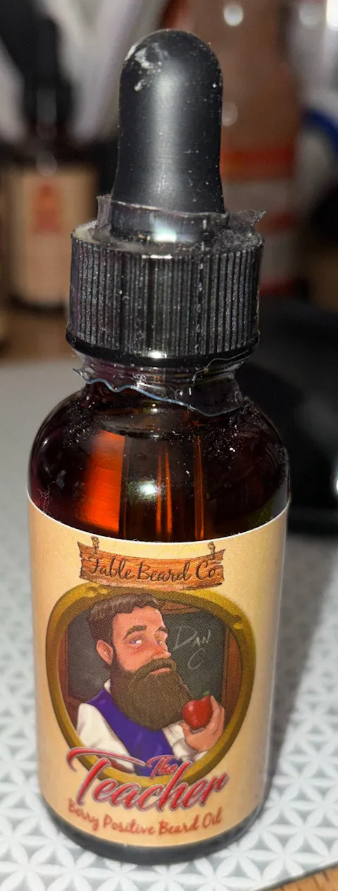 The Teacher - Beard Oil - Fresh Apples, Wild Berries, and Creamy Vanilla