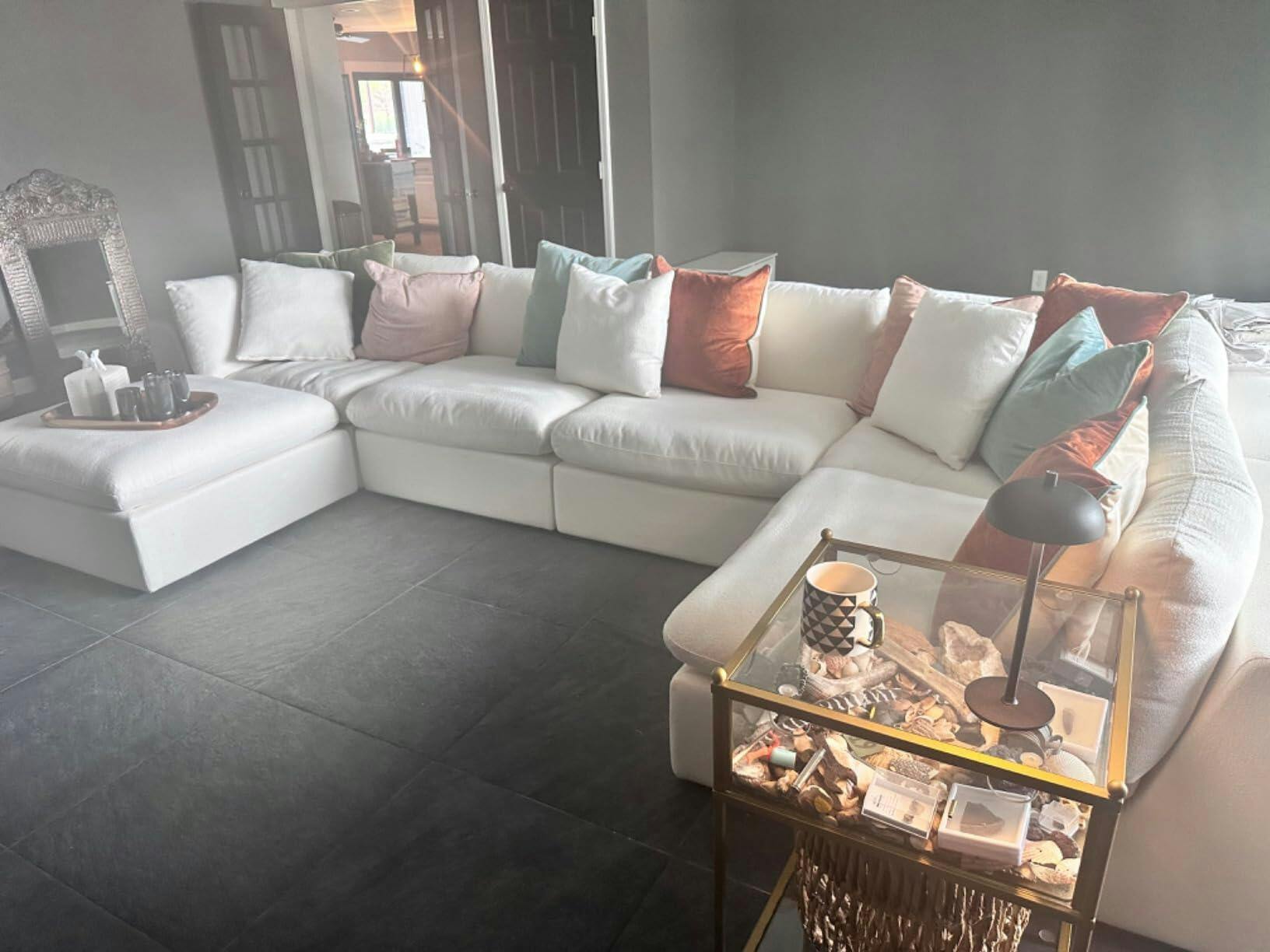 Oversized Sectional Sofawith fluffy cushions, removable Fajiani