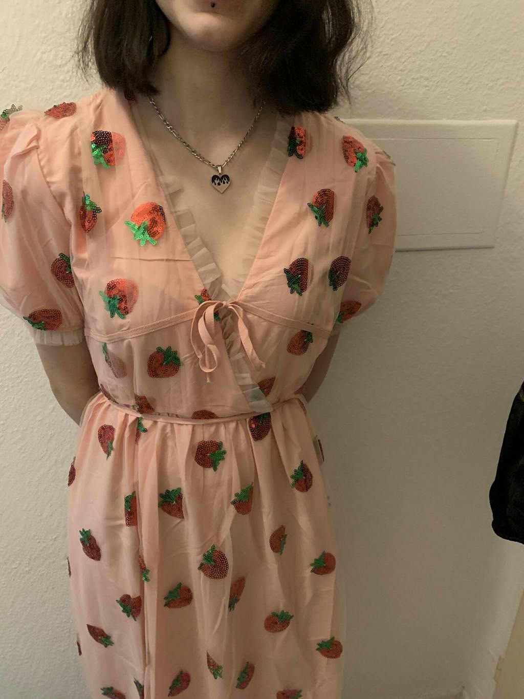 Pink Strawberry Dress Chuu Loona Fashion Chingu