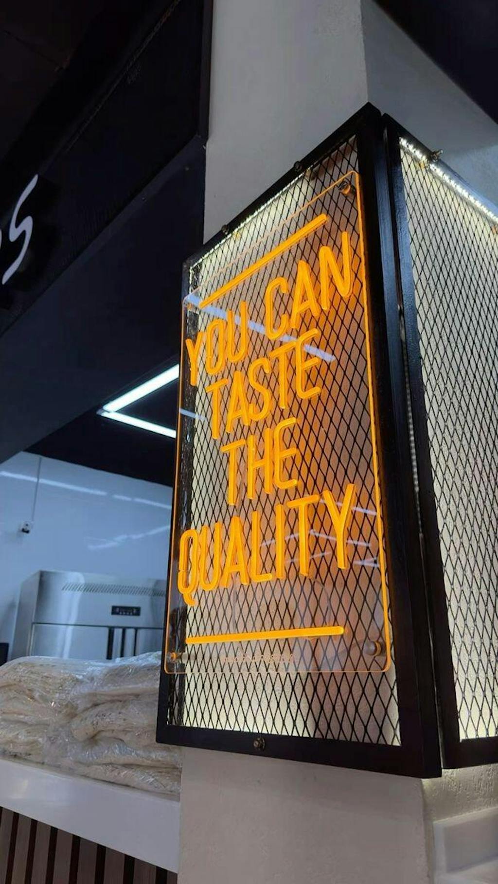 CUSTOM LED NEON SIGN BUILDER