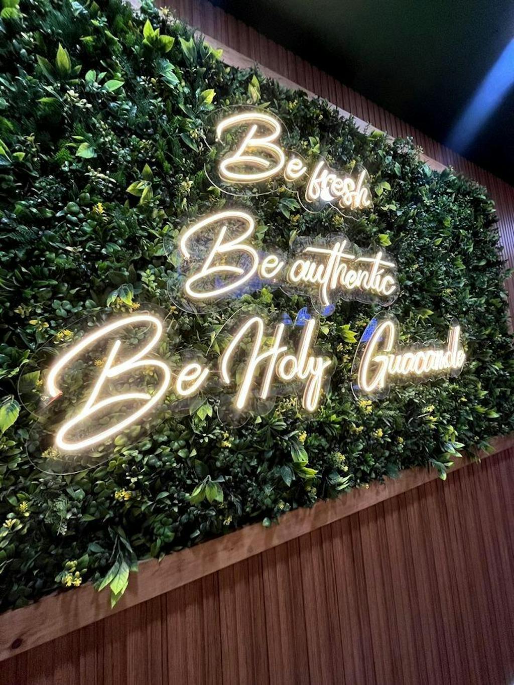 CUSTOM LED NEON SIGN BUILDER