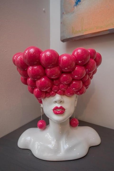 Thoughts Woman Sculpture – Barbie Pink | Modern Contemporary Art | FAVNA.ART