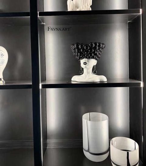 "Thoughts" Woman Sculpture – Black & White | Modern Contemporary Art | FAVNA.ART