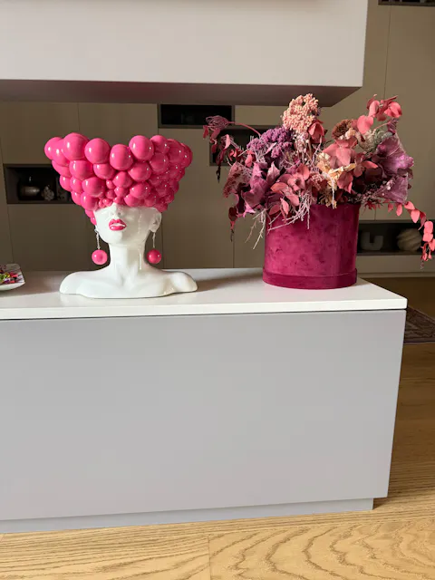 Thoughts Woman Sculpture – Barbie Pink | Modern Contemporary Art | FAVNA.ART