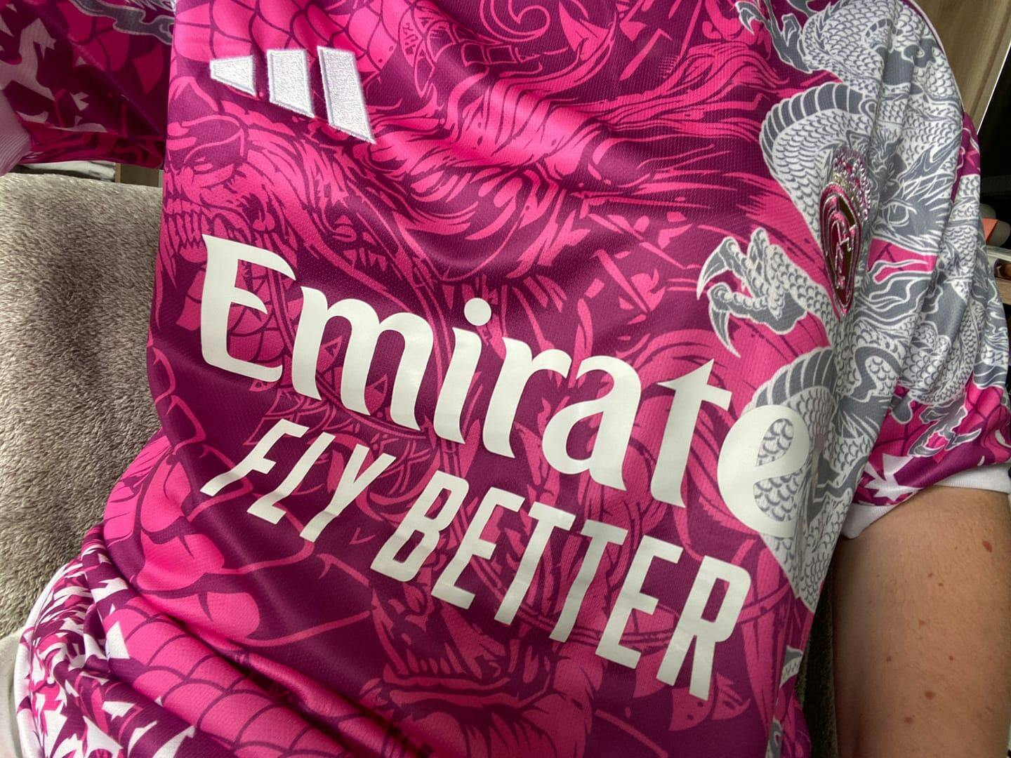 Real Madrid Maillot Furia del Dragón Edition Fan Version
