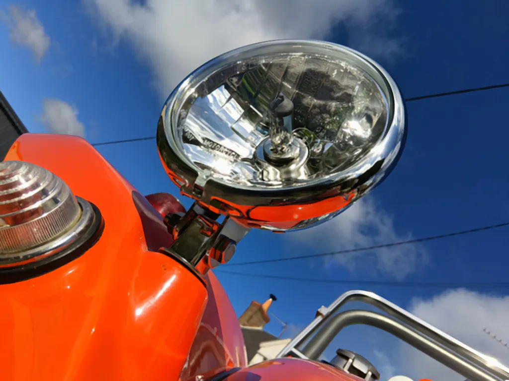 Phare Rond Avant | Vintage Bates