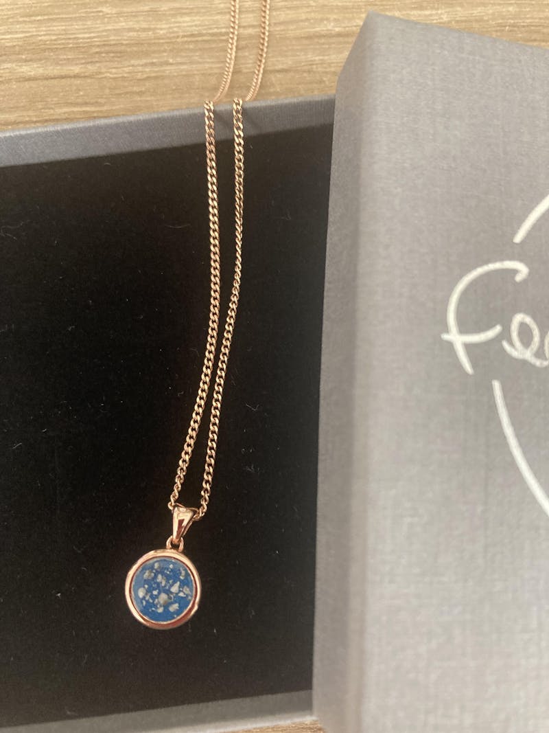 Round Rose Ashes Necklace