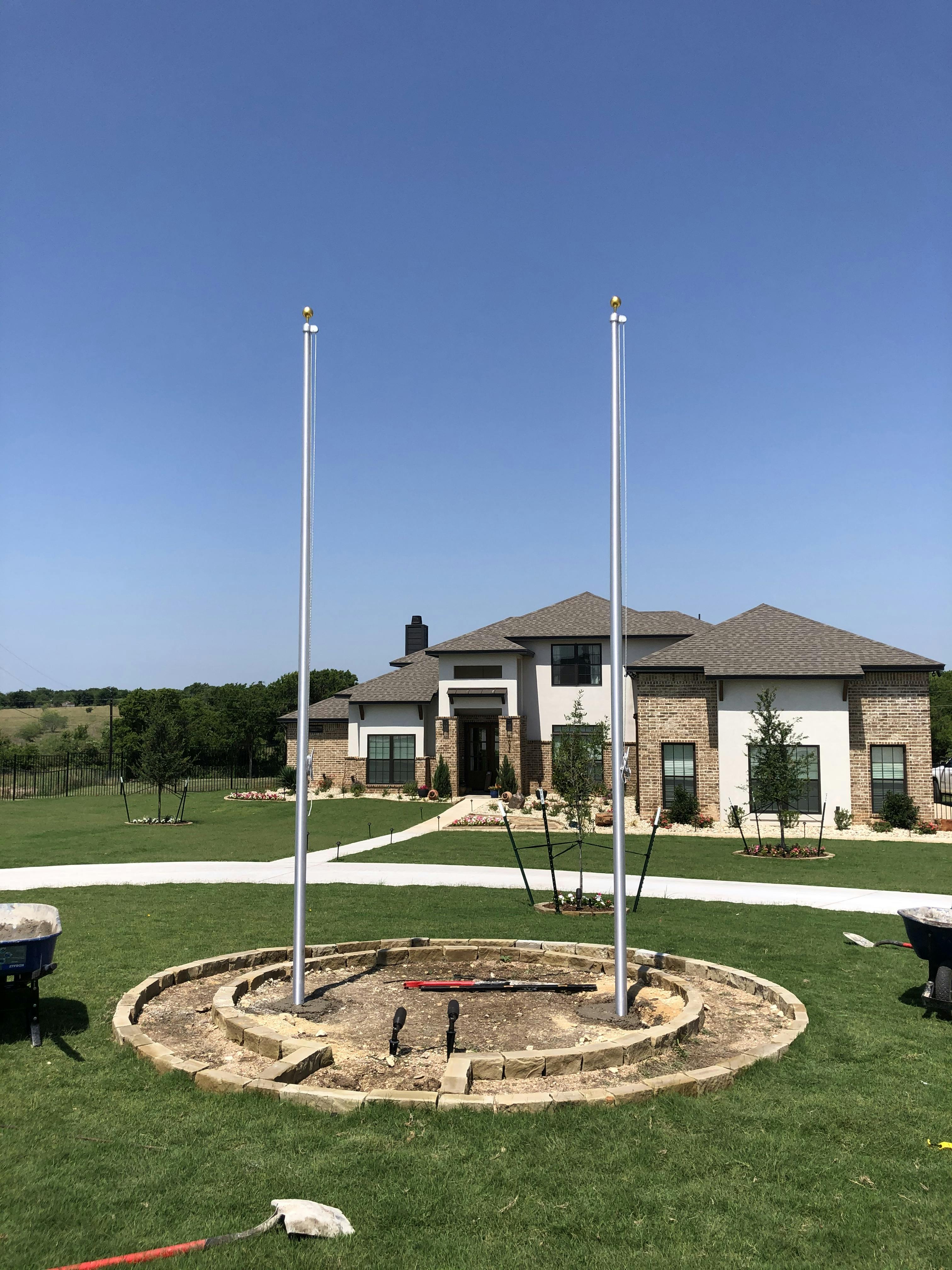 15 ft. Commercial Flagpole with External Rope Halyard, Rated At 170 mp