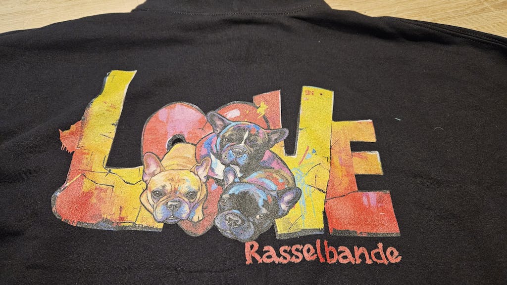 Personalisierter Hoodie - "LOVE" Backprint