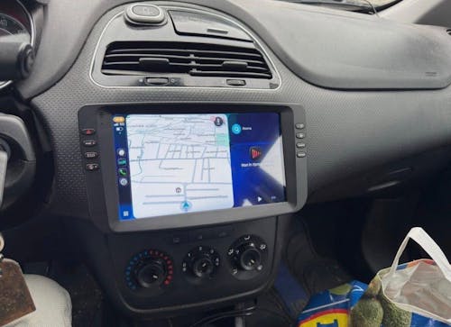 Autoradio per Punto Evo 9" | Dal 2009 in Poi | Android | Bluetooth | CarPlay | Android Auto | 2GB/4GB/6GB/8GB Ram