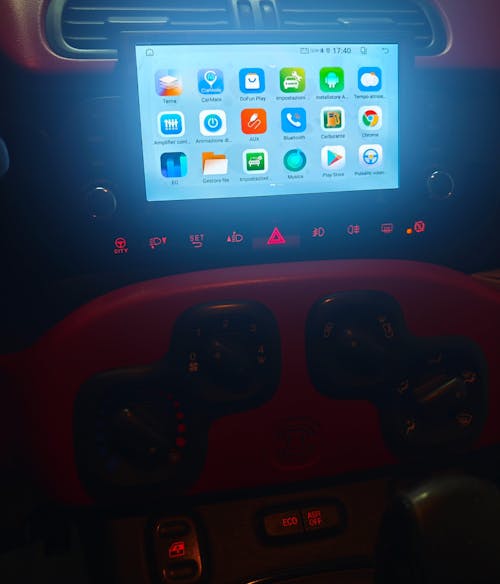 Autoradio per Fiat Panda 3a Serie 7" | Dal 2013> | Android | Bluetooth | CarPlay | Android Auto | 2GB/4GB/6GB/8GB Ram