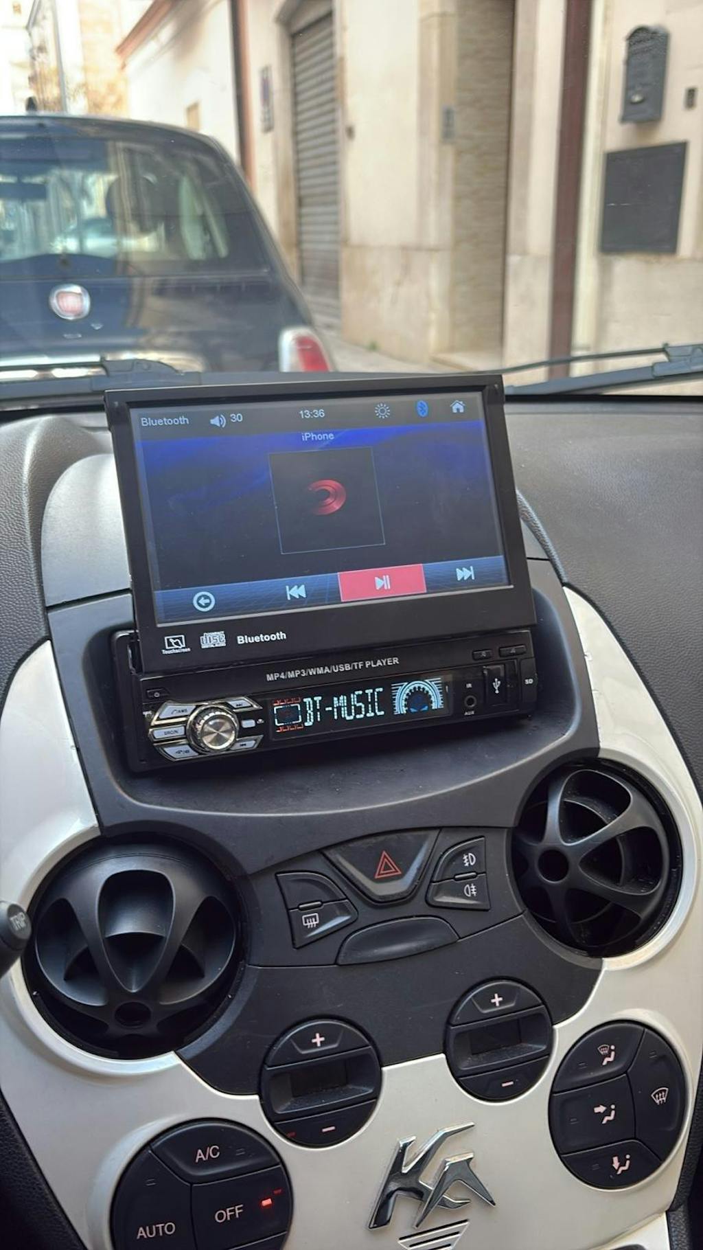 Autoradio per Ford Ka 7" | 2008-2016 | Motorizzato | Bluetooth | Radio | USB |  Mirror Link per Android.