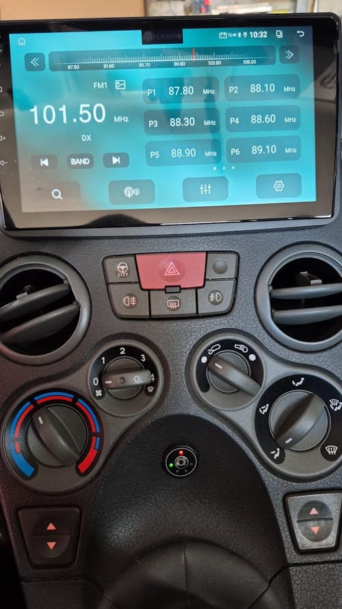 Autoradio per Fiat Panda 2a Serie 9" | Android | Bluetooth | CarPlay | Android Auto | 2GB/4GB/6GB/8GB Ram