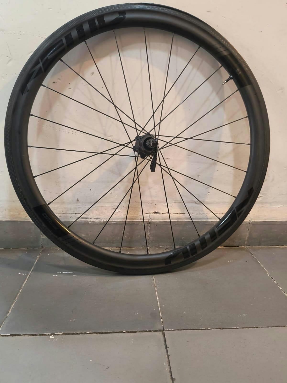 FFWD Wheels F4R 45mm Tubeless Carbon Clincher Wheel Set