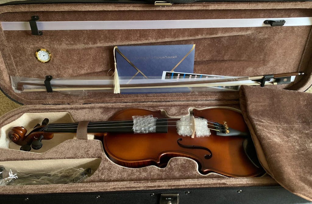 Fiddlover Q033 Beginner Violin Outfit