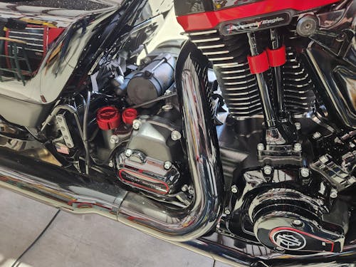 Performance Dipstick for Harley-Davidson Touring M8 (2017-2025) - Knurled Red