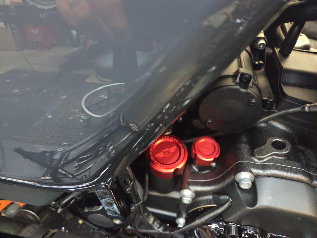 Performance Magnetic Transmission Dipstick for Harley-Davidson M8 (2017-2026) - Knurled Red