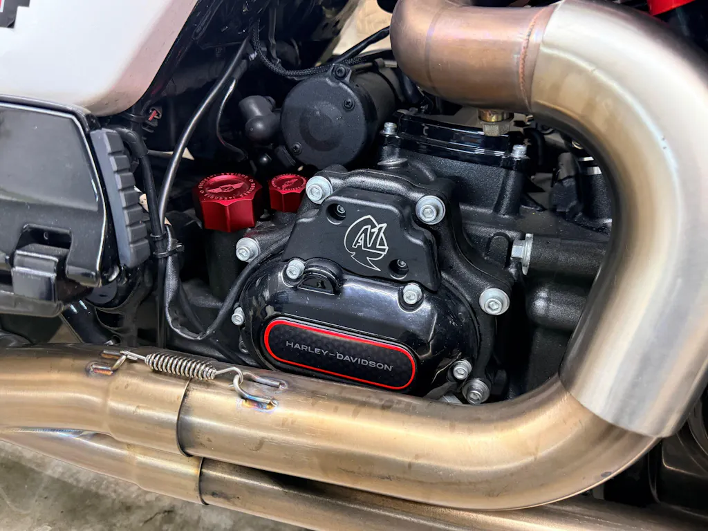 Performance Magnetic Transmission Dipstick for Harley-Davidson M8 (2017-2026) - Curved Red